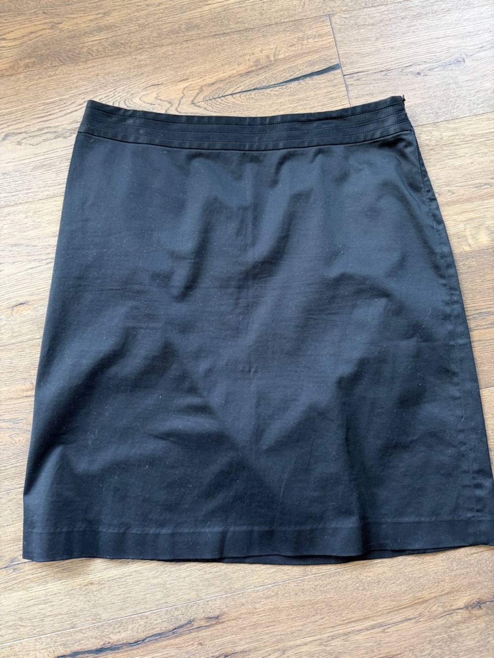 Banana Republic black pencil skirt - stretch - size 14